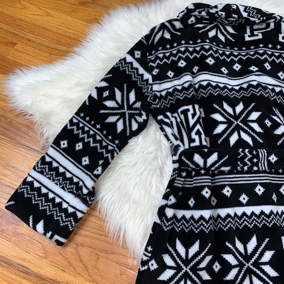 PINK Victoria Secret SOFT Cozy & Warm Robe w/ Belt - Picture 12 of 14